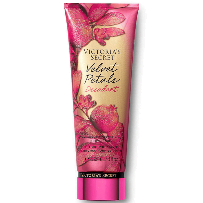 لوشن مرطب معطر للجسم من فيكتوريا سيكريت 8 أوقية Decadent Velvet Petals * لوشن مرطب للجسم من فيكتوريا سيكريت * بتلات مخملية منحلة * 246 مل / 8 أونصة سائلة أوقية. * غني بالرمان. التوت في القطب الشمالي. * تفسير عميق وغني للبتلات المخملية ...